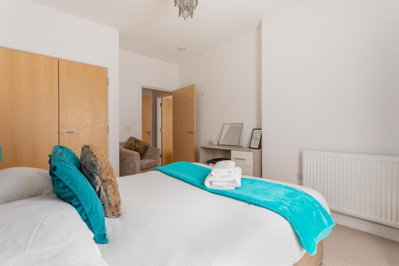 1 Bed Apartment - Redhill Central, Surrey, Gatwick #3 Екстериор снимка