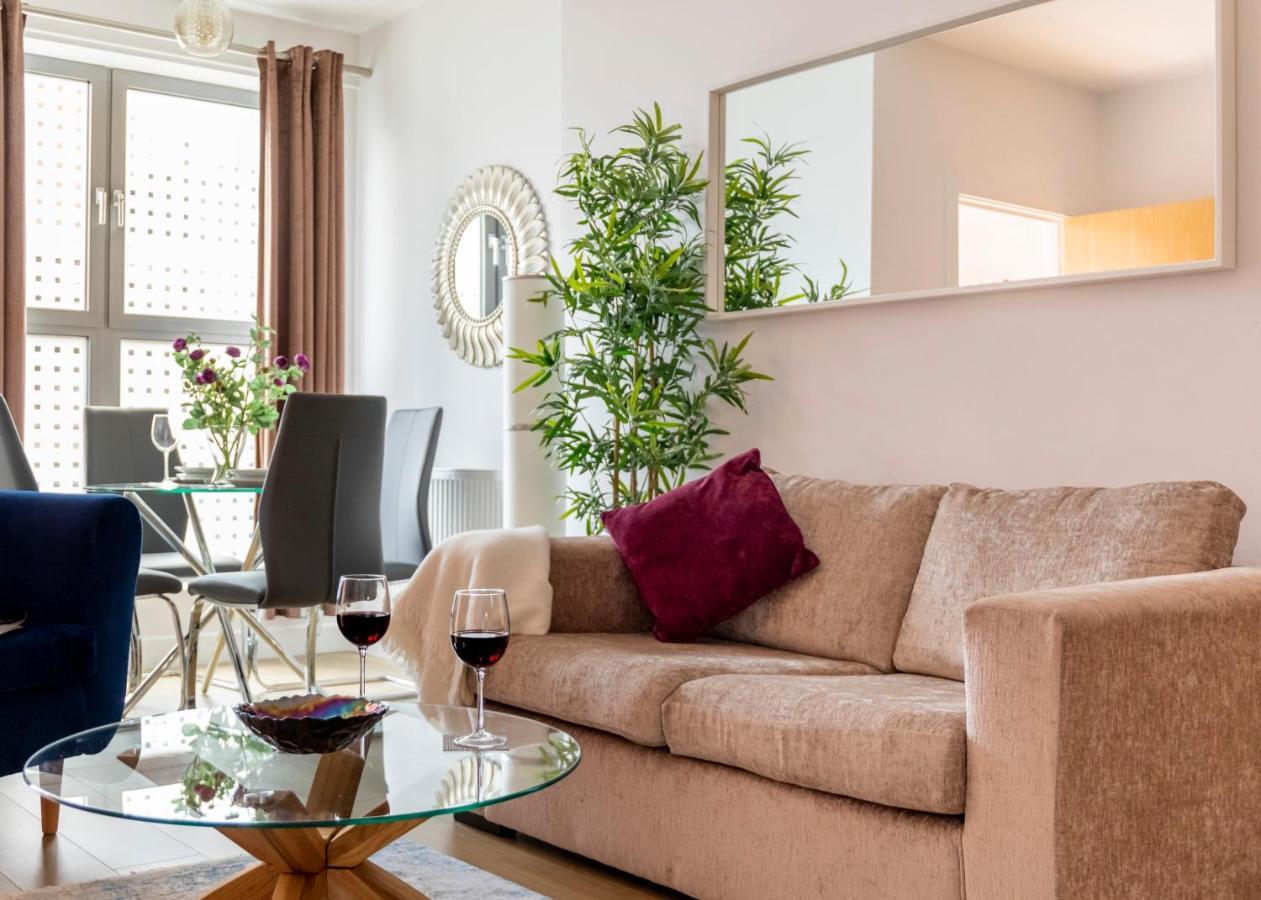 1 Bed Apartment - Redhill Central, Surrey, Gatwick #3 Екстериор снимка